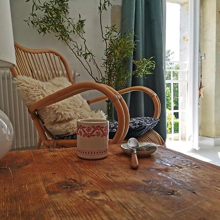 Quatre Chats Sous Un Pin Le Thoureil Exterior foto
